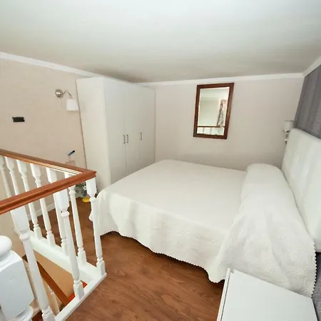 Daniela House 3 Άντζιο