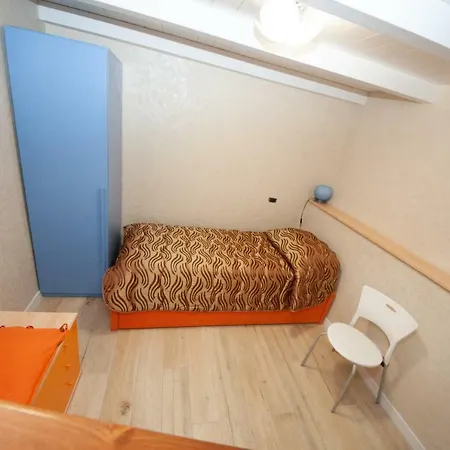 Daniela House 3 *