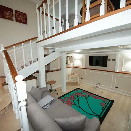 Daniela House 3 * Άντζιο