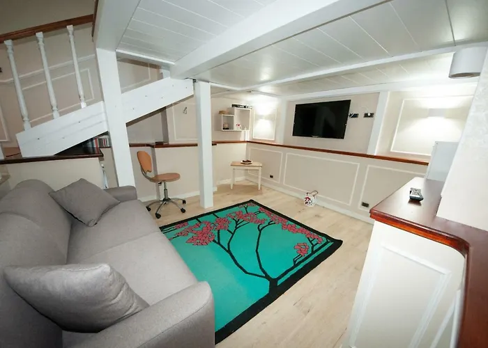 Daniela House 3 Semesterbostad *